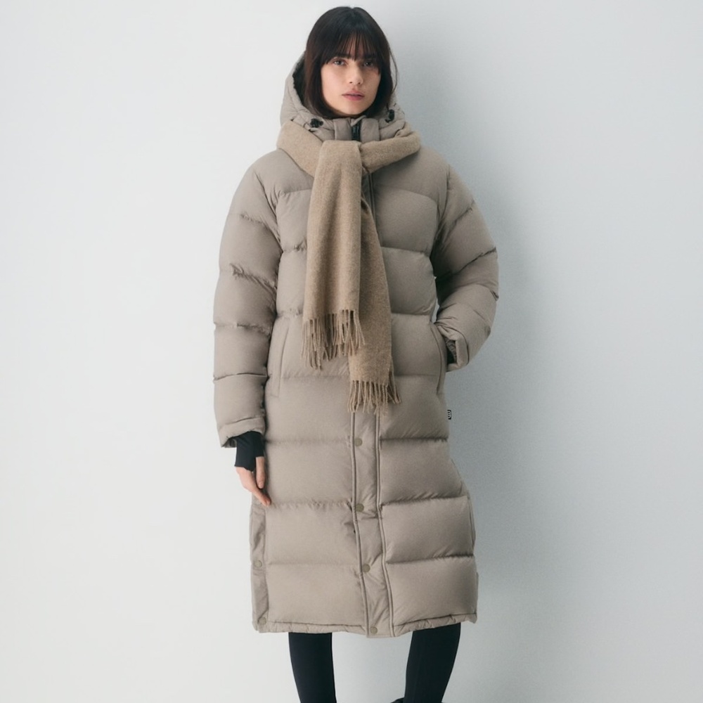 The Super Puff™ Long XL in Modern Taupe